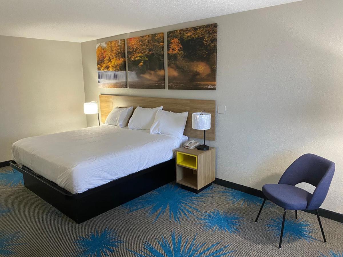 Days Inn By Wyndham Newnan Εξωτερικό φωτογραφία
