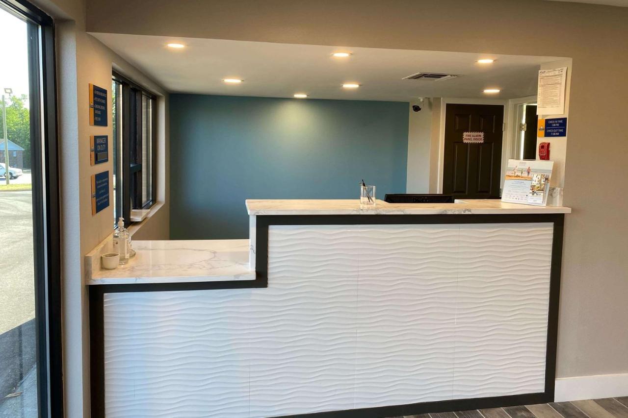 Days Inn By Wyndham Newnan Εξωτερικό φωτογραφία